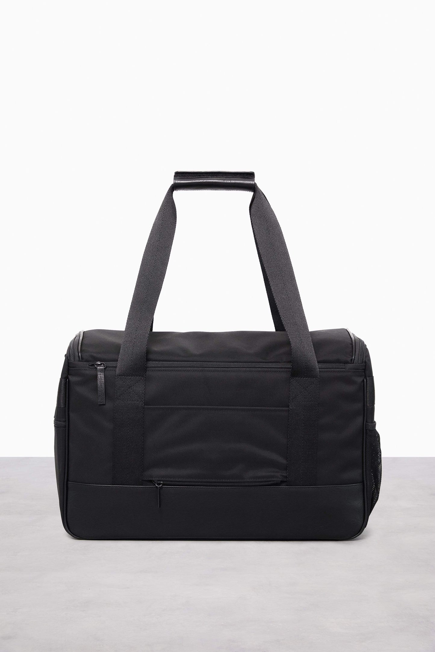 Hanging Duffle Black Back