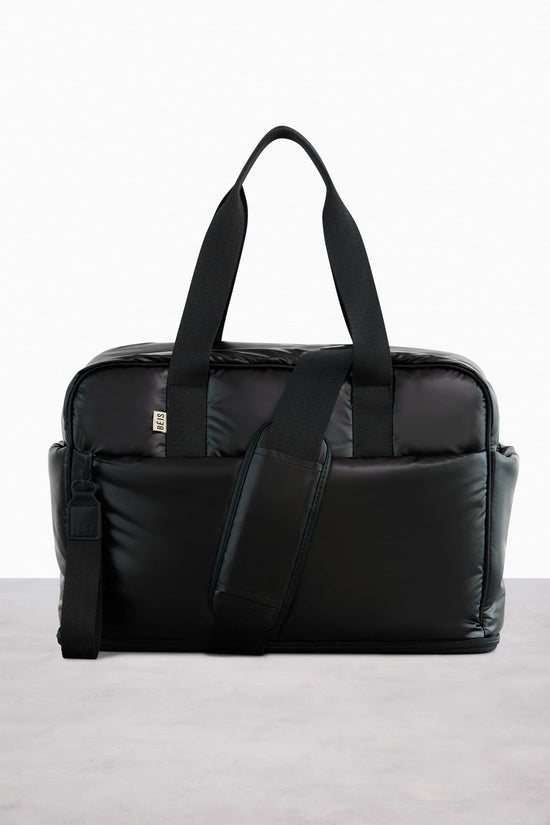 Le sac de sport extensible en noir